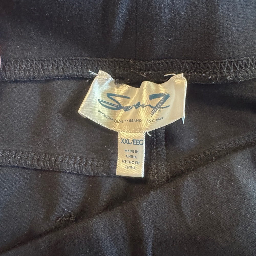 Seven7 Women Size XXL Classic Black Pants Leggings - Picture 2 of 5
